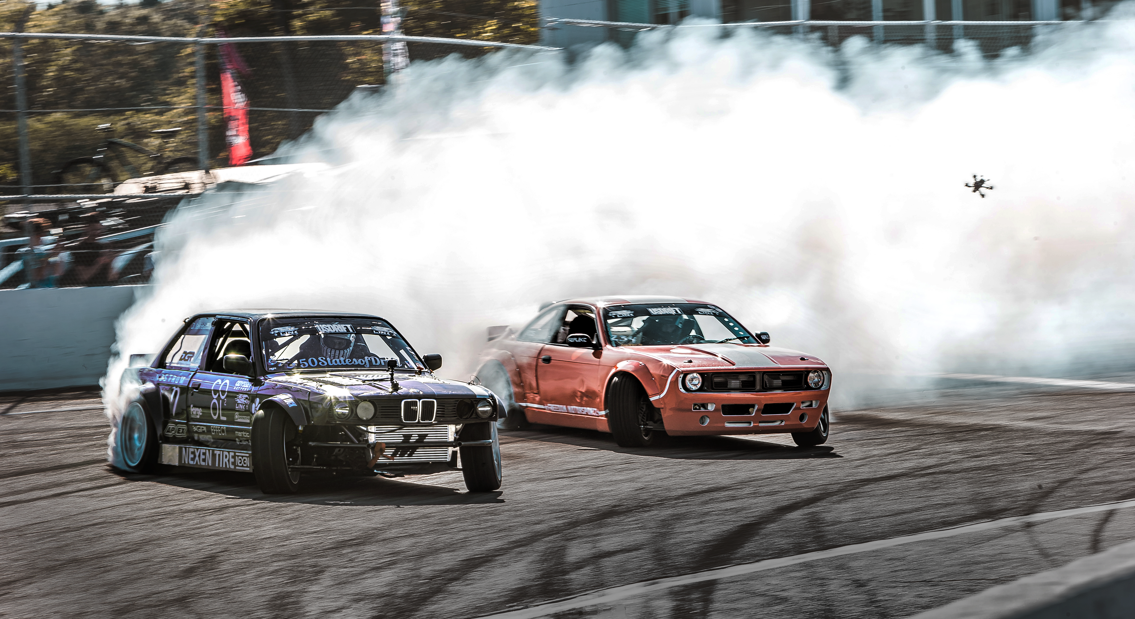 Two BMW E30 drift cars in competition